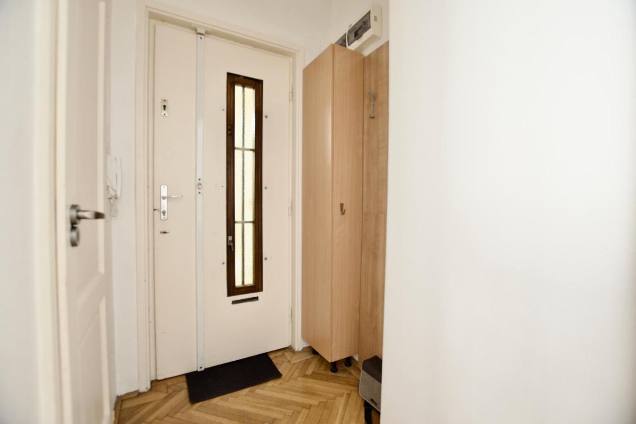 Standard Apartment By Hi5 - Petofi 12 Budapest Eksteriør bilde